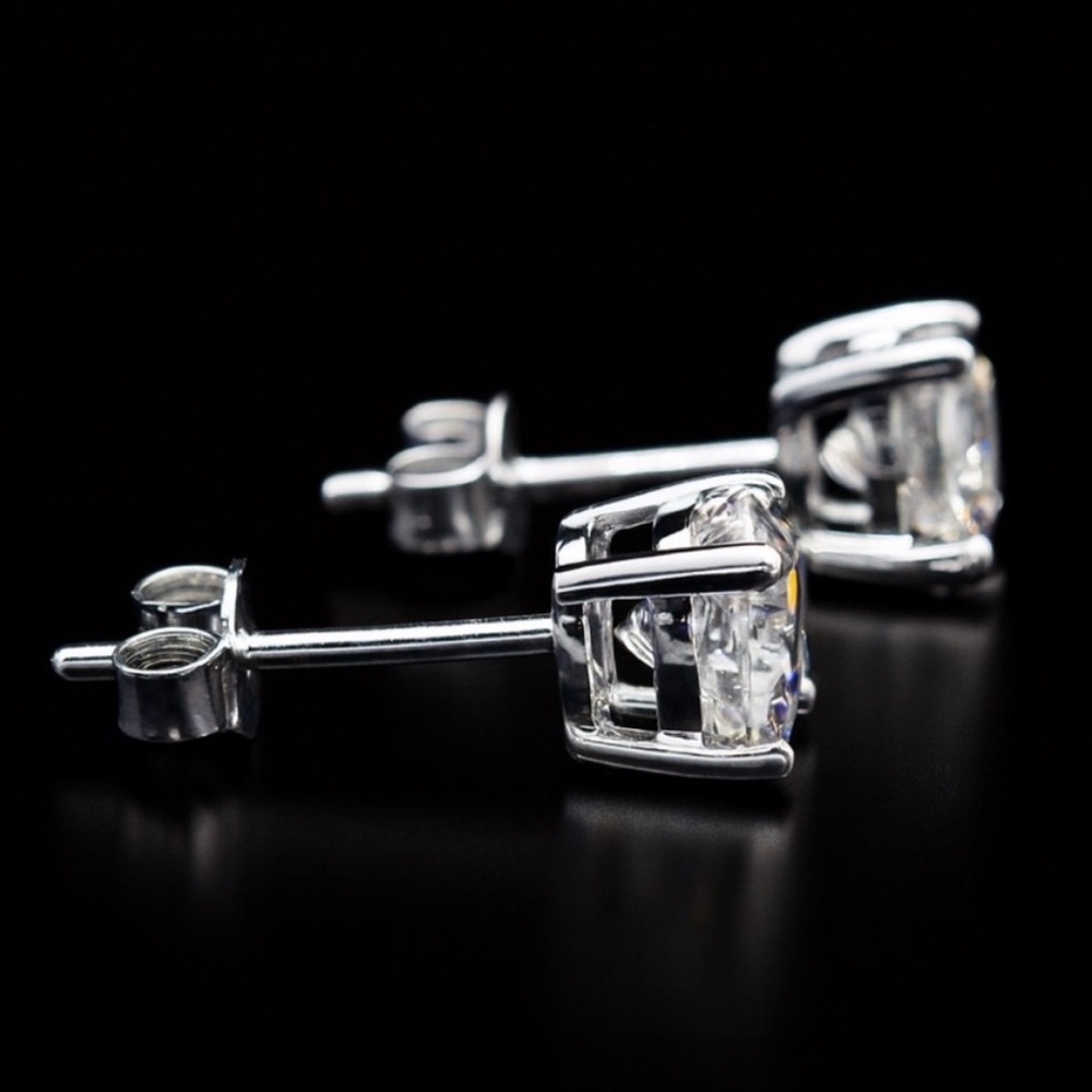 925 Silver, 2CTW Moissanite Solitare Stud Earrings